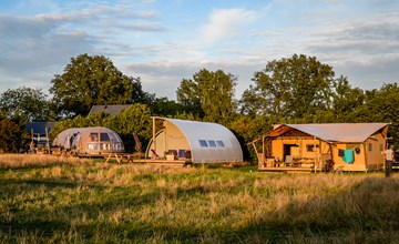 Riverdome with private bathroom | 4 pers. 2