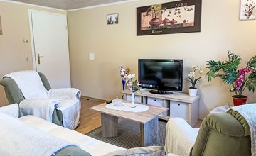 Old Hüsung (MUZ326) 2