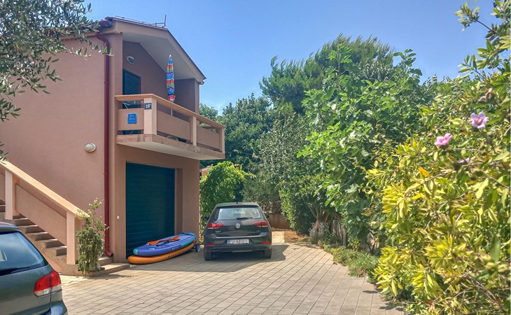 1 bedroom cozy apartment in Nin 1