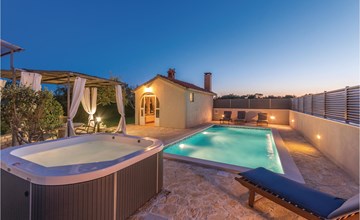 2 bedroom gorgeous home in Zadar 2