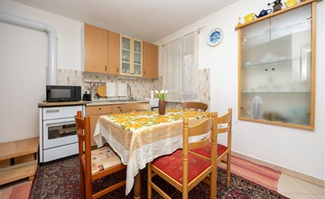 Pet friendly apartment in Kastel Stari 3