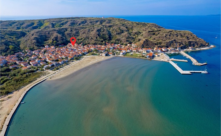 Amazing home in Susak with kitchen 1