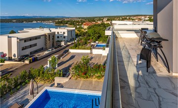 Beautiful apartment in Malinska 3