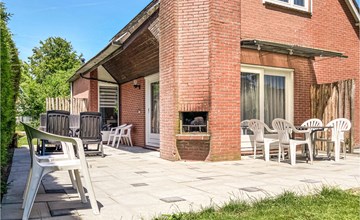 4 bedroom gorgeous home in Bruinisse 2