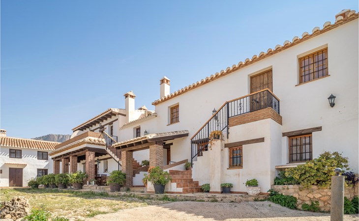 1 bedroom awesome apartment in Mondron 1