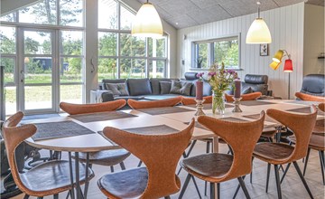 5 bedroom amazing home in Blåvand 3
