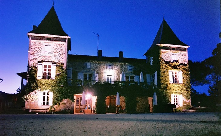 Chateau Prayssac - A kleinschalig vakantiepark met zwembad 1