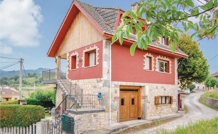 Gorgeous home in Piloña with kitchen 1