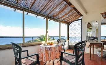 Awesome home in Roquebrune-sur-Argens 2