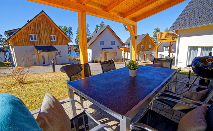 Lakeside Village 23 (+ sauna) 1