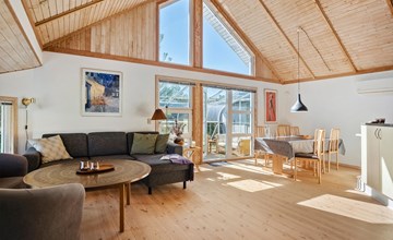 Lovely home in Børkop with WiFi 3