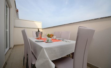Beautiful apartment in Nin 2