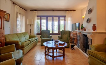 6 bedroom cozy home in Lucena 3