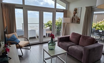 Pavilion Waterfront 4 3