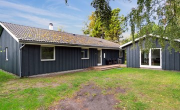 "Josina" - 675m from the sea in Sealand 3