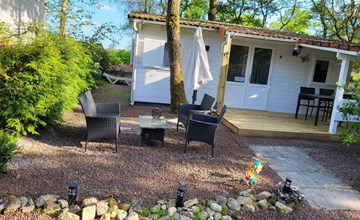 Chalet B10 Yemanisi in der Dordogne 3