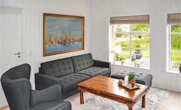 Cozy home in Frederikshavn with kitchen 2