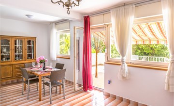 Nice apartment in Tucepi with WiFi 3