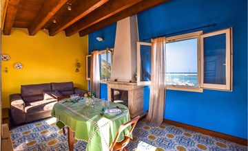 Cozy apartment in Castellammare d.G. 2