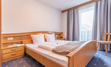 Apart Romantica (KPL212) 3