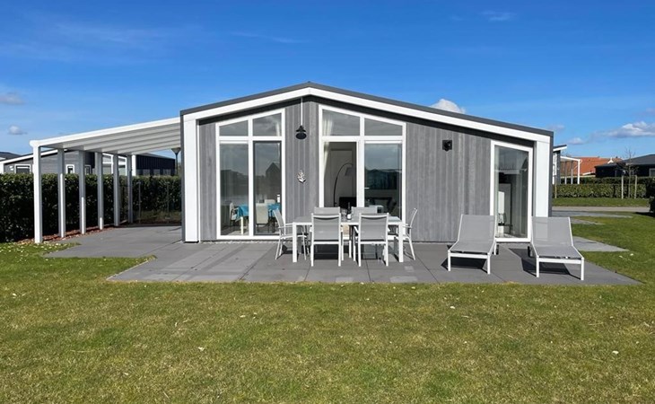 4-person holiday home in Wemeldinge Water Resort Oosterschelde - house number 56 1