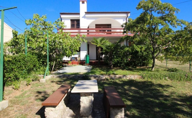 "Apartman Nada" mit Terrasse 1