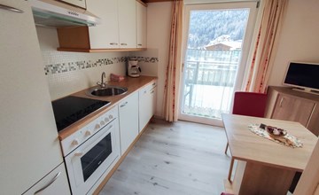 Elisabeth (SOE352) 3