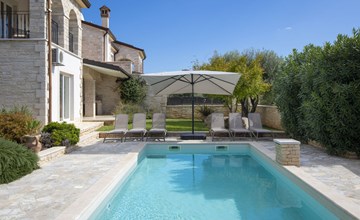 Villa Mason mit beheiztem Pool und Mini-Wellness 3