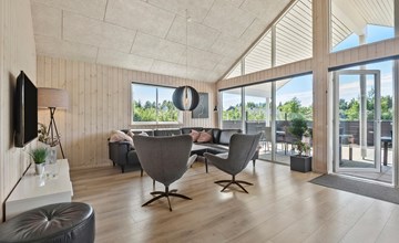 8 bedroom cozy home in Nørre Nebel 3