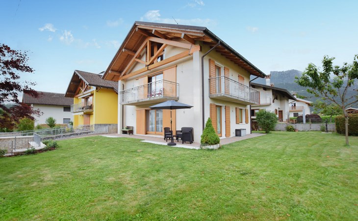 2 bedroom cozy apartment in Lamon 1