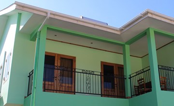 Charmante Ferienwohnung in Grand Anse mit Grill 2