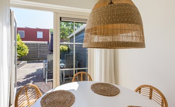 Ibiza-style holiday home for 5 guests with enclosed garden near the beach and town centre | Brouwersbuurt 23a – Domburg 2