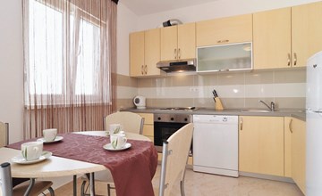 Schöne 2-Zimmer-Wohnung in Nin 3