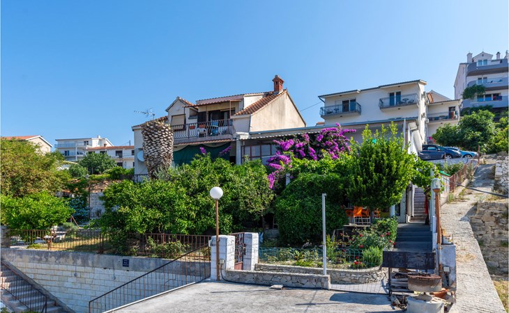 2 bedroom cozy apartment in Podstrana 1
