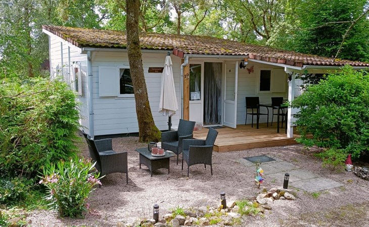 Chalet B10 Yemanisi in der Dordogne 1