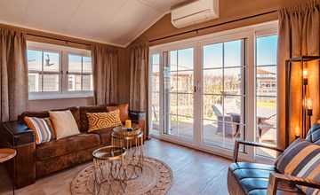 Chalet "'t wiede" with a stunning lake view 2