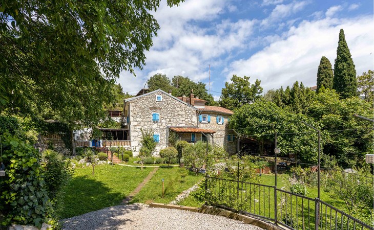 Gorgeous home in Rijeka with kitchen 1