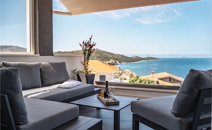 Villa Miracle 1