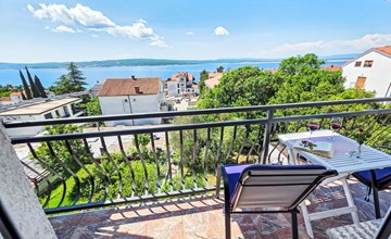 Appartement mit Balkon und Meerblick 2
