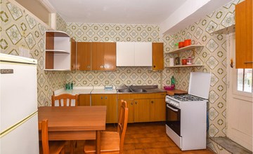 4 bedroom nice home in Ischia 3