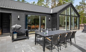4 bedroom lovely home in Nexø 2