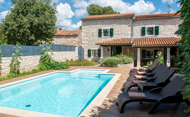 in Krculi mit Privatem Pool 1