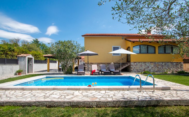 Awesome home in Svetvincenat 1