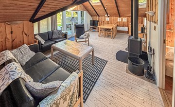 Lovely home in Fårvang with WiFi 3