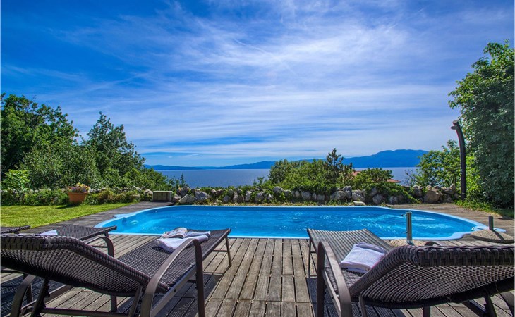 Villa House Iver 1