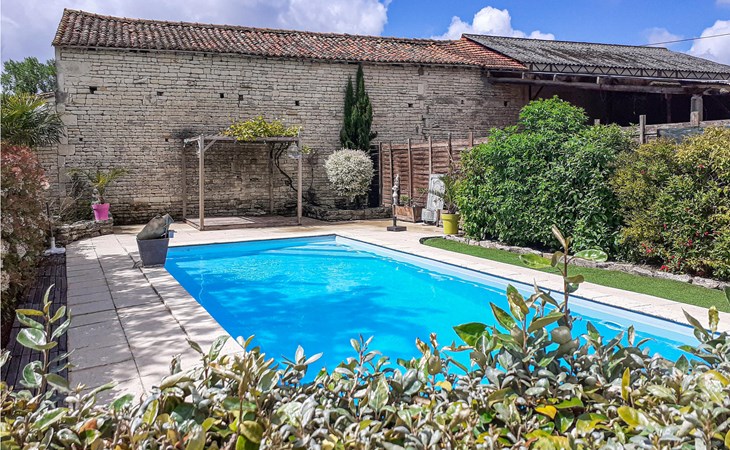 Beautiful home in Fontenille St.Martin 1