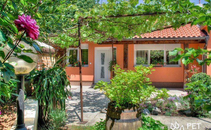 Nettes Ferienhaus in Matulji mit Eigener Terrasse 1