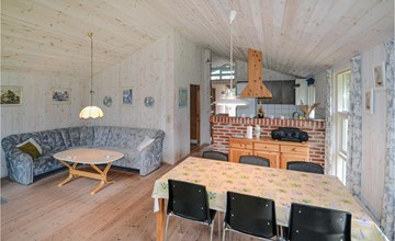 2 bedroom lovely home in Glesborg 3