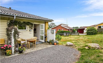 2 bedroom stunning apartment in Allinge 2