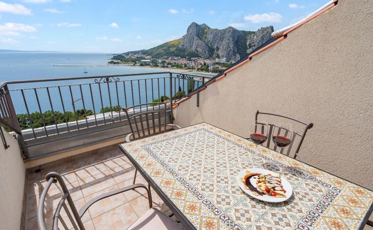 Ferienappartement mit zwei Meerblick-Balkonen 1